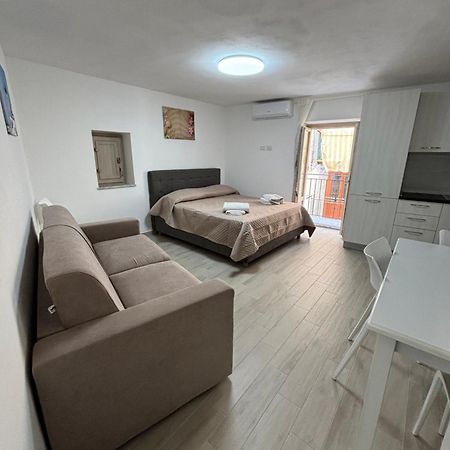 House Nonna Pina Apartment Чефалу Екстериор снимка