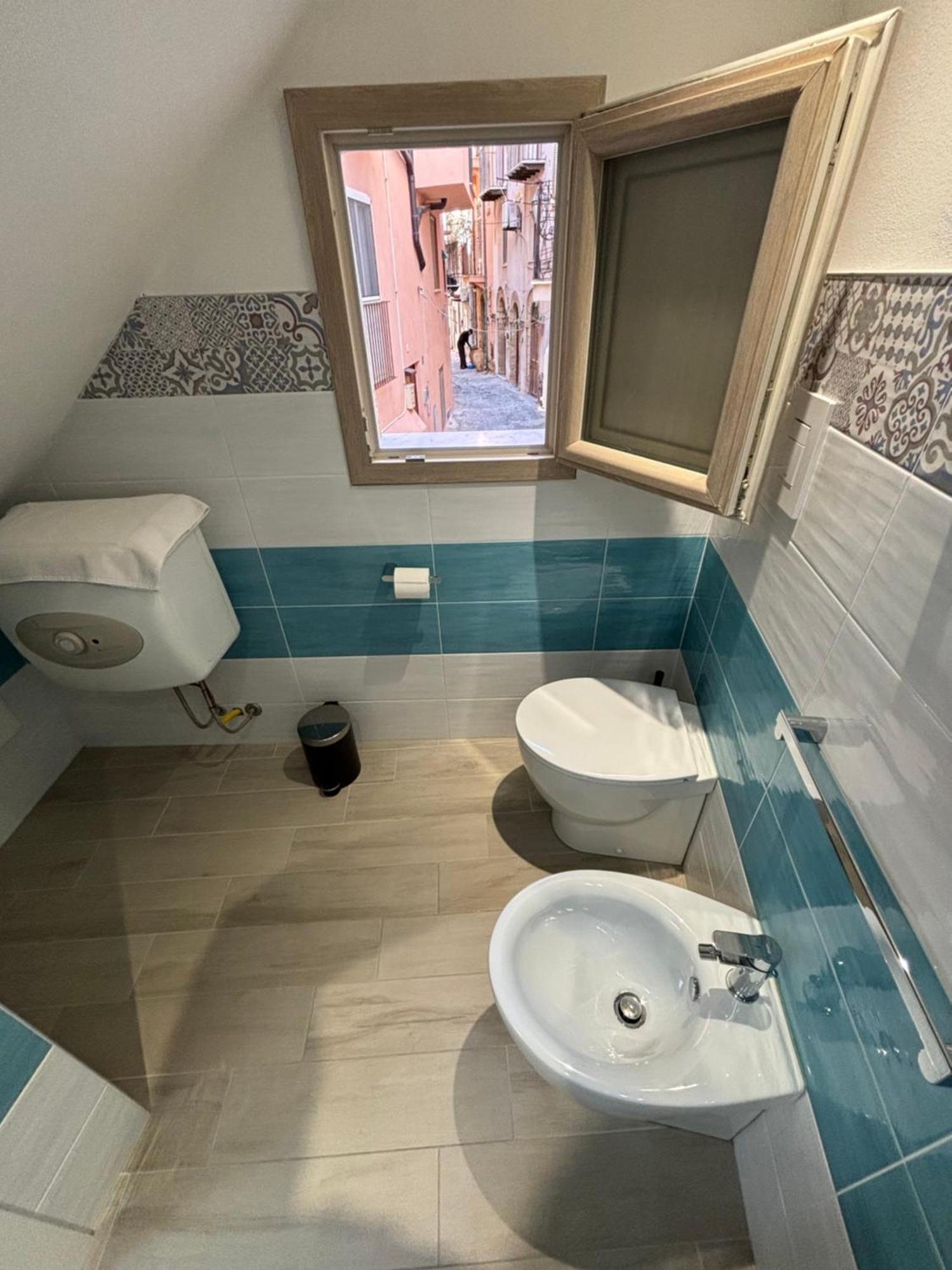 House Nonna Pina Apartment Чефалу Екстериор снимка